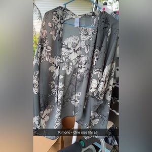 Maurices Kimono